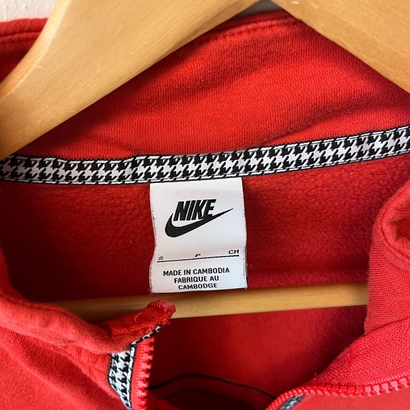 Nike 3/4 zip red pullover sweater - Picture 3 of 8